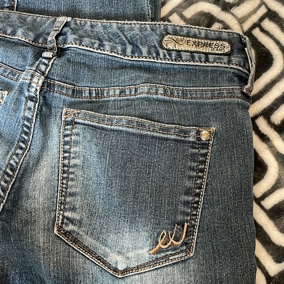 Express Barely Boot - Picture 3 of 4